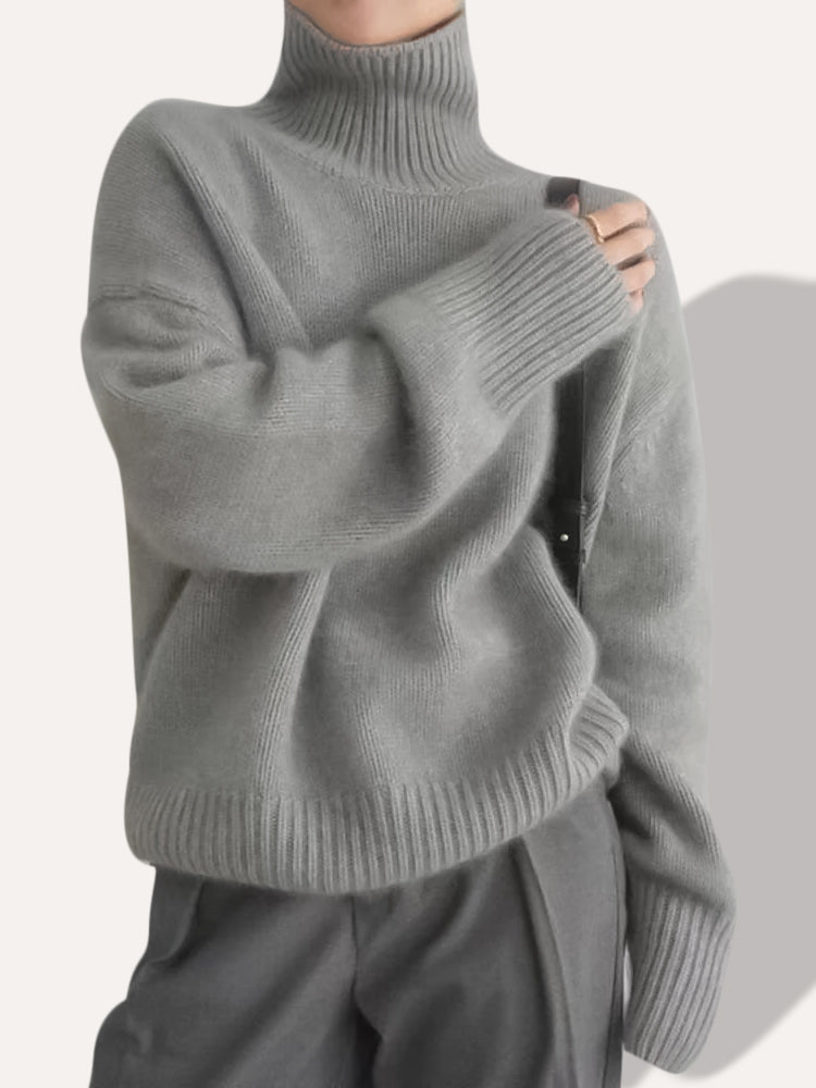 Eva | Luxurious Cashmere Turtleneck Sweater